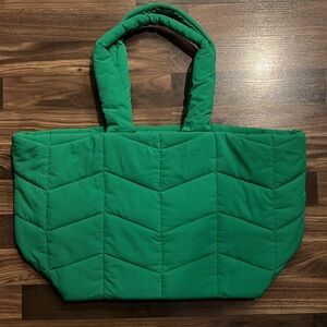 Everywhere Tote Handbag with handles